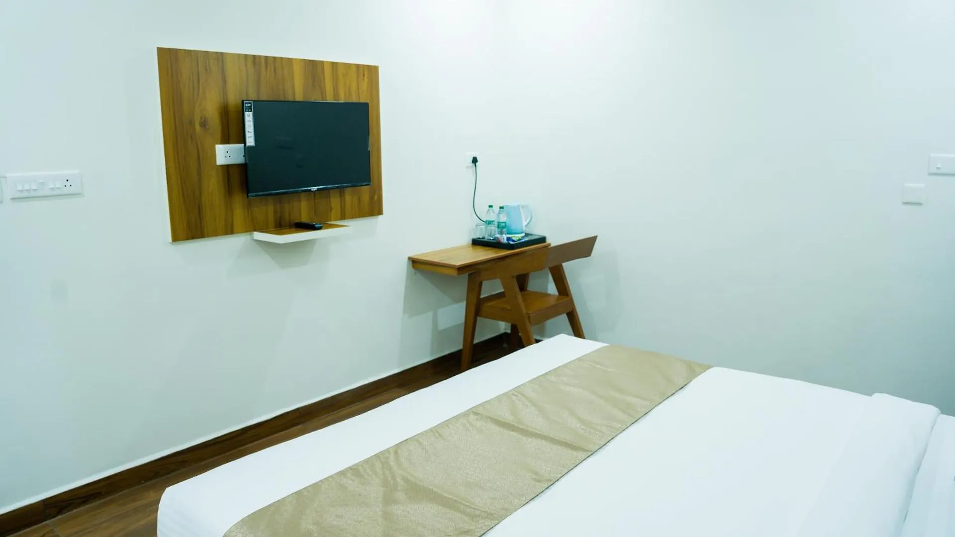 Hotel Fly View Airport Residency à Nedumbassery 0*,  Inde