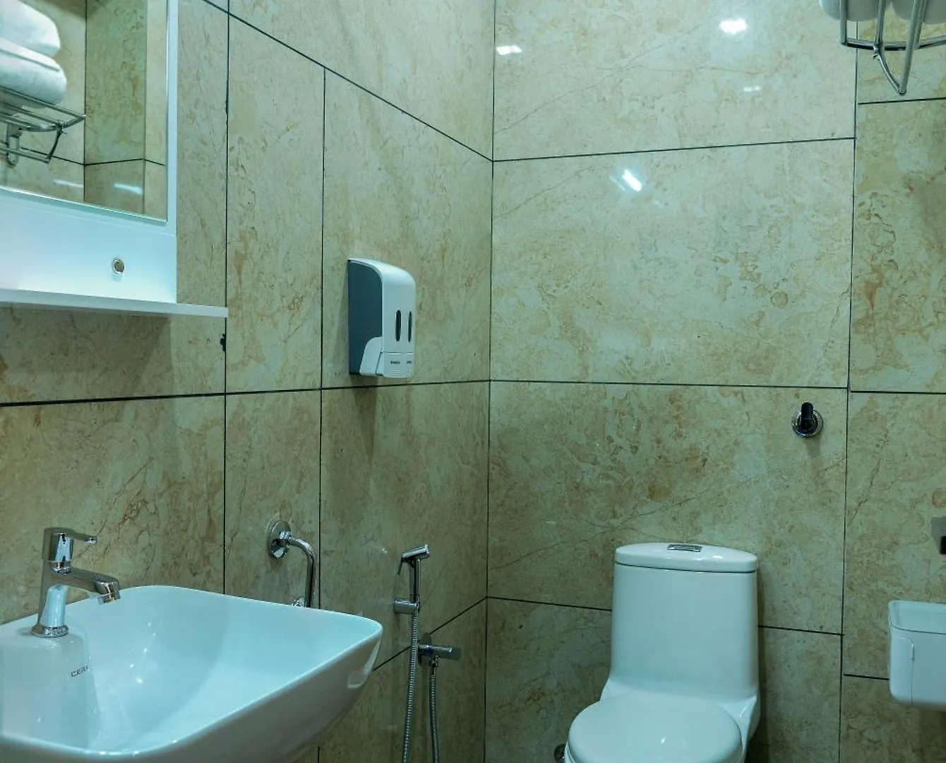 Hotel Fly View Airport Residency à Nedumbassery 0*,  Inde